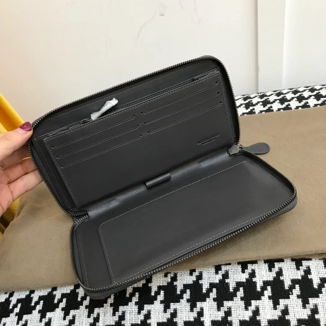 보테가베네타 인트레치아 지퍼 장지갑