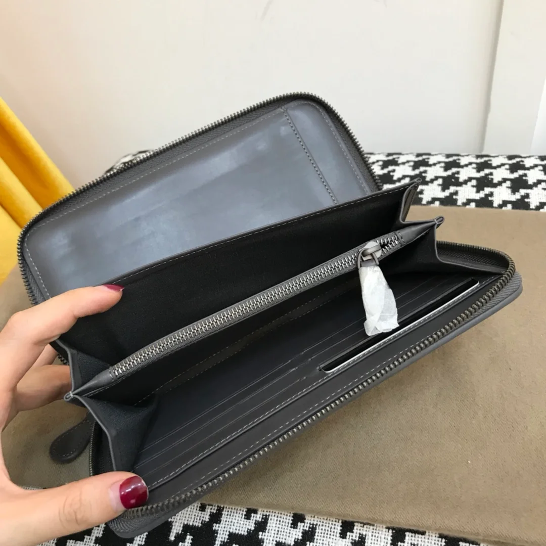 보테가베네타 인트레치아 지퍼 장지갑