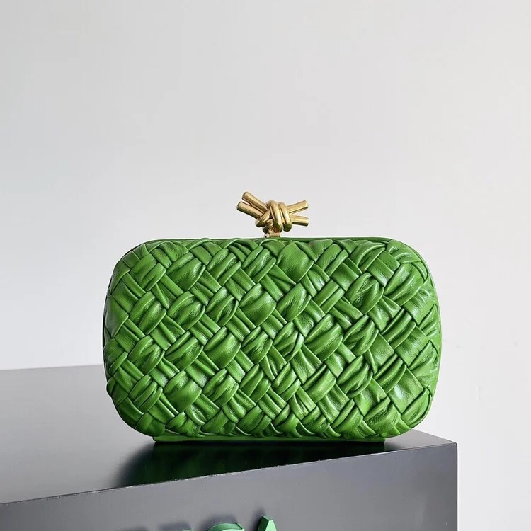 보테가베네타 Foulard 클러치