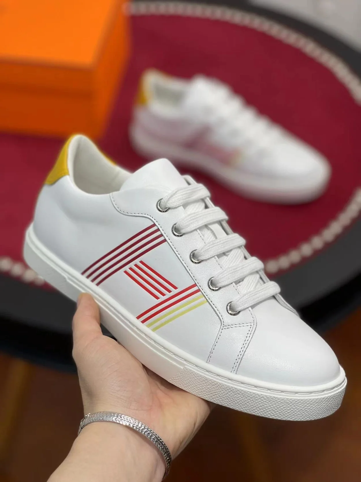 에르메스 아반티지 스니커즈 머스타드