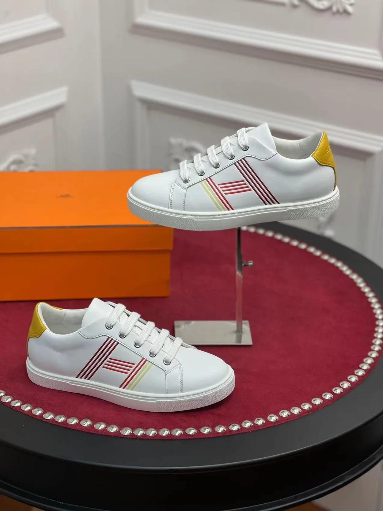 에르메스 아반티지 스니커즈 머스타드