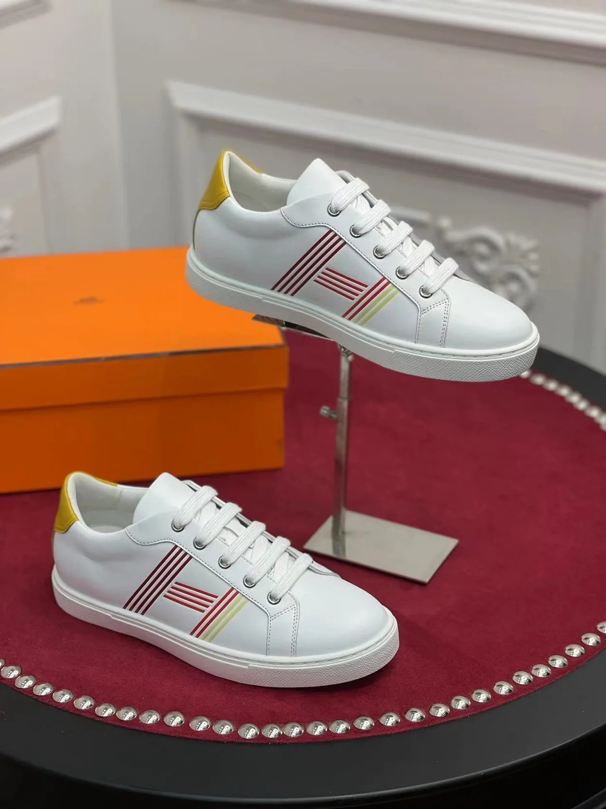 에르메스 아반티지 스니커즈 머스타드