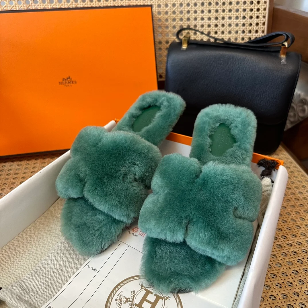 에르메스 시어링 오란 슬리퍼 그린