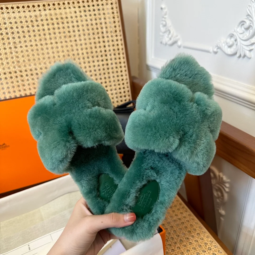 에르메스 시어링 오란 슬리퍼 그린