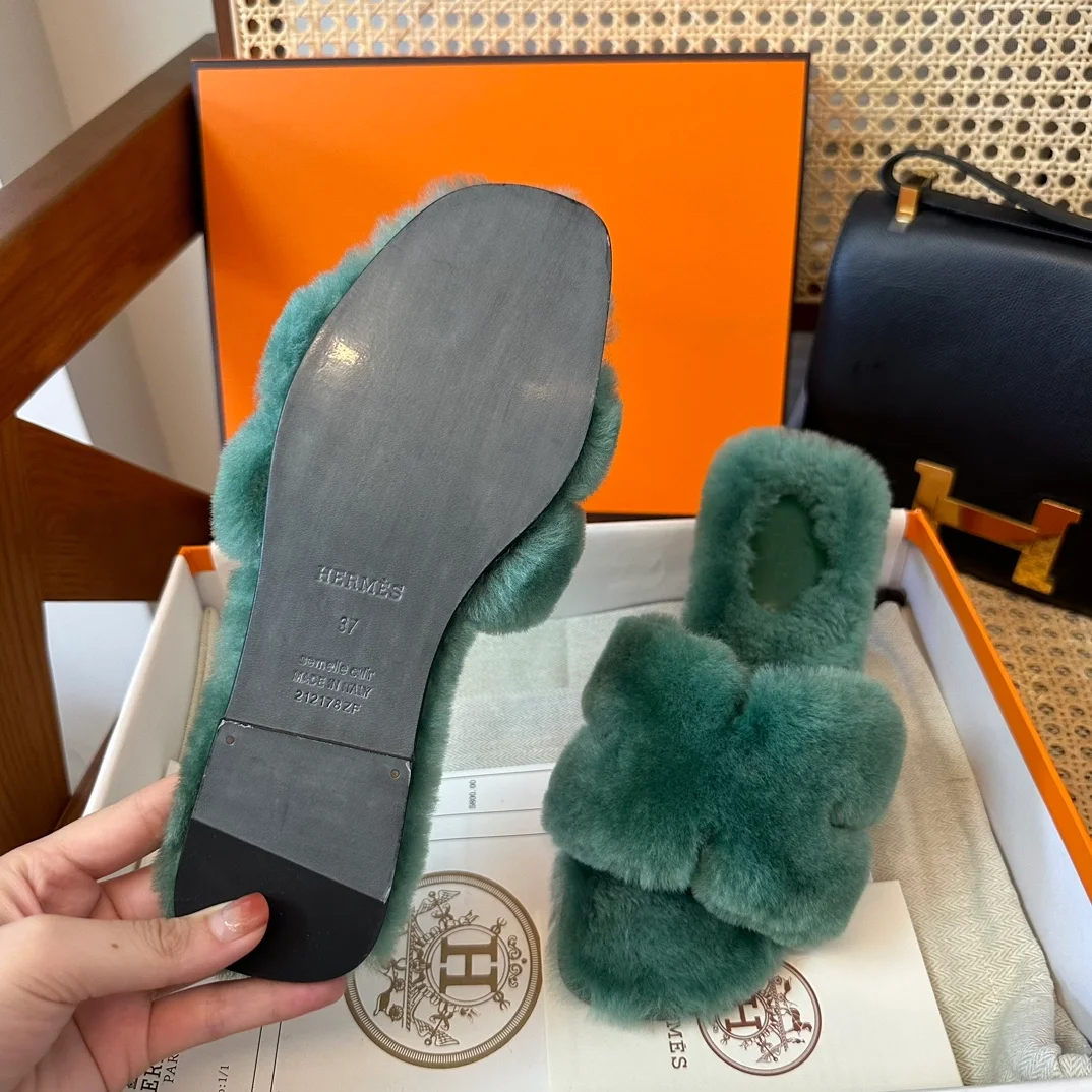 에르메스 시어링 오란 슬리퍼 그린