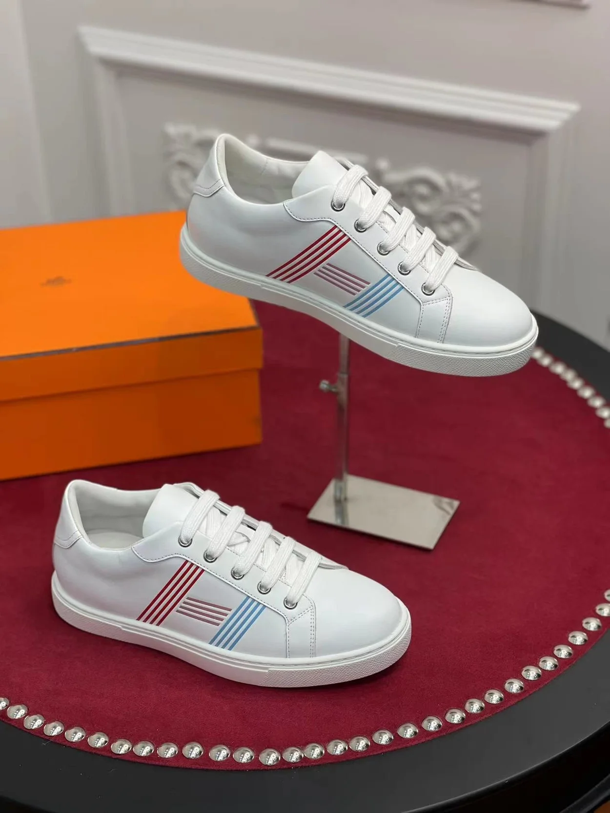 에르메스 아반티지 스니커즈 화이트