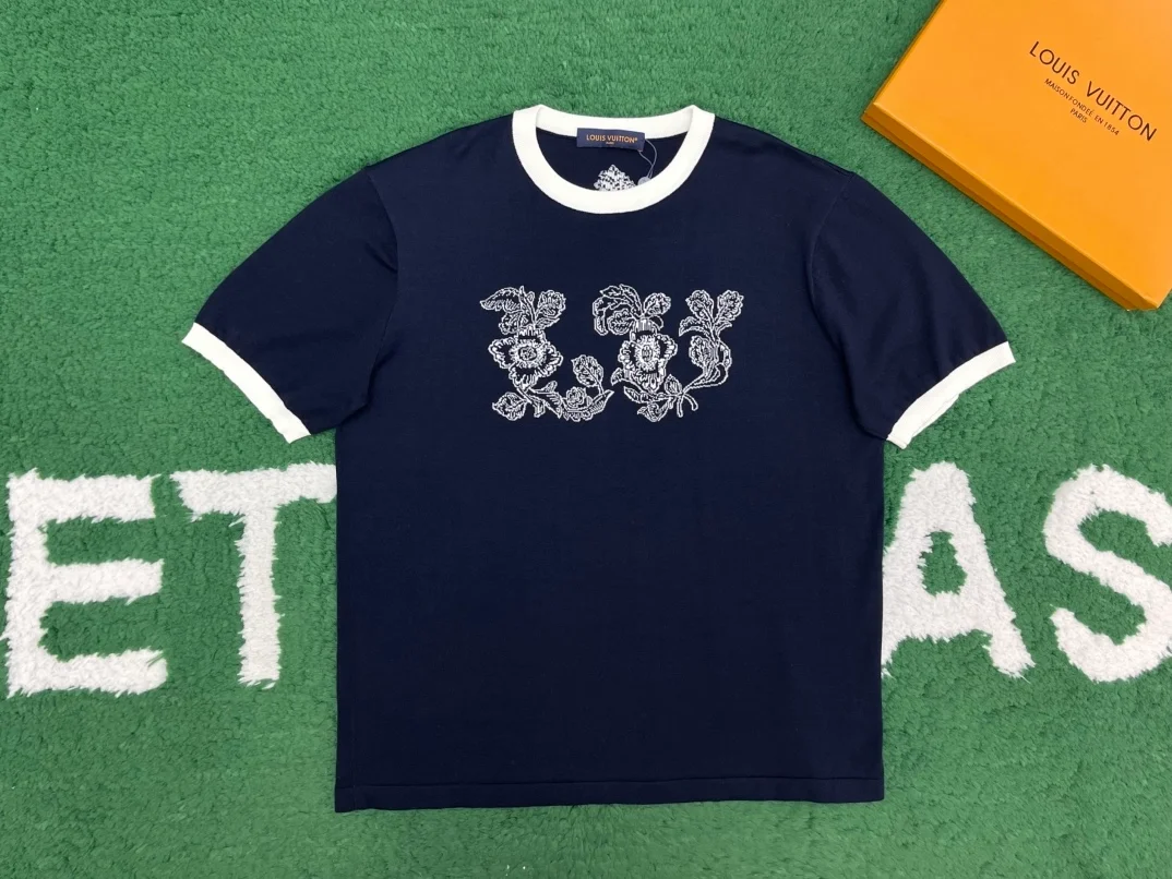 루이비통 그래픽 인타르시아 코튼 크루넥 티셔츠