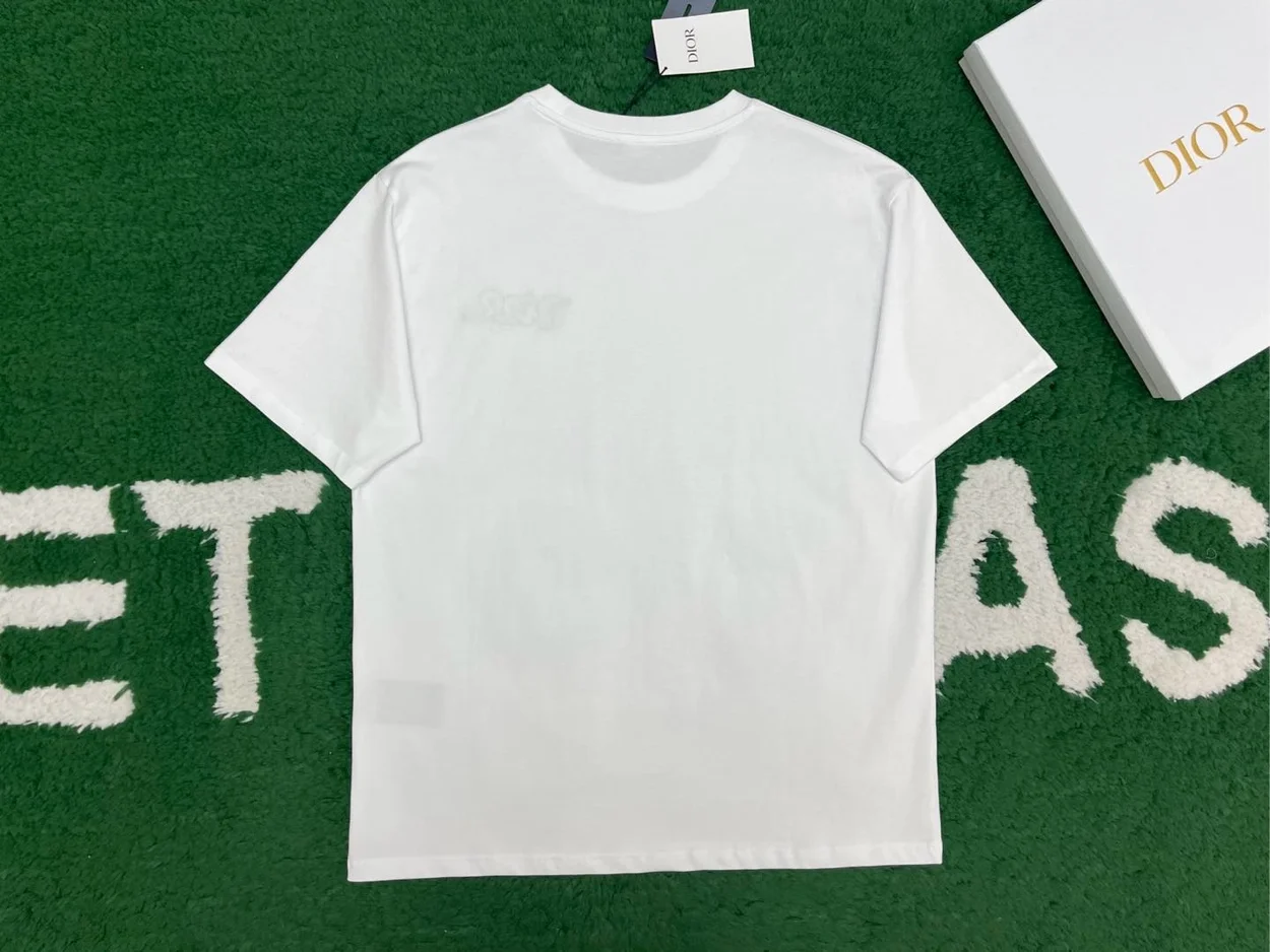 디올 AND KAWS 캐주얼 핏 티셔츠 화이트