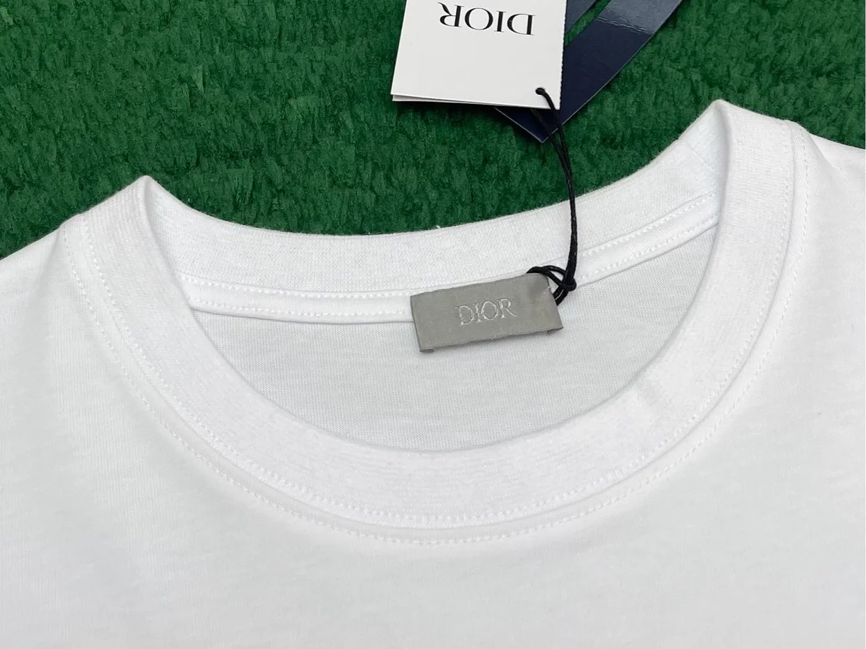 디올 AND KAWS 캐주얼 핏 티셔츠 화이트