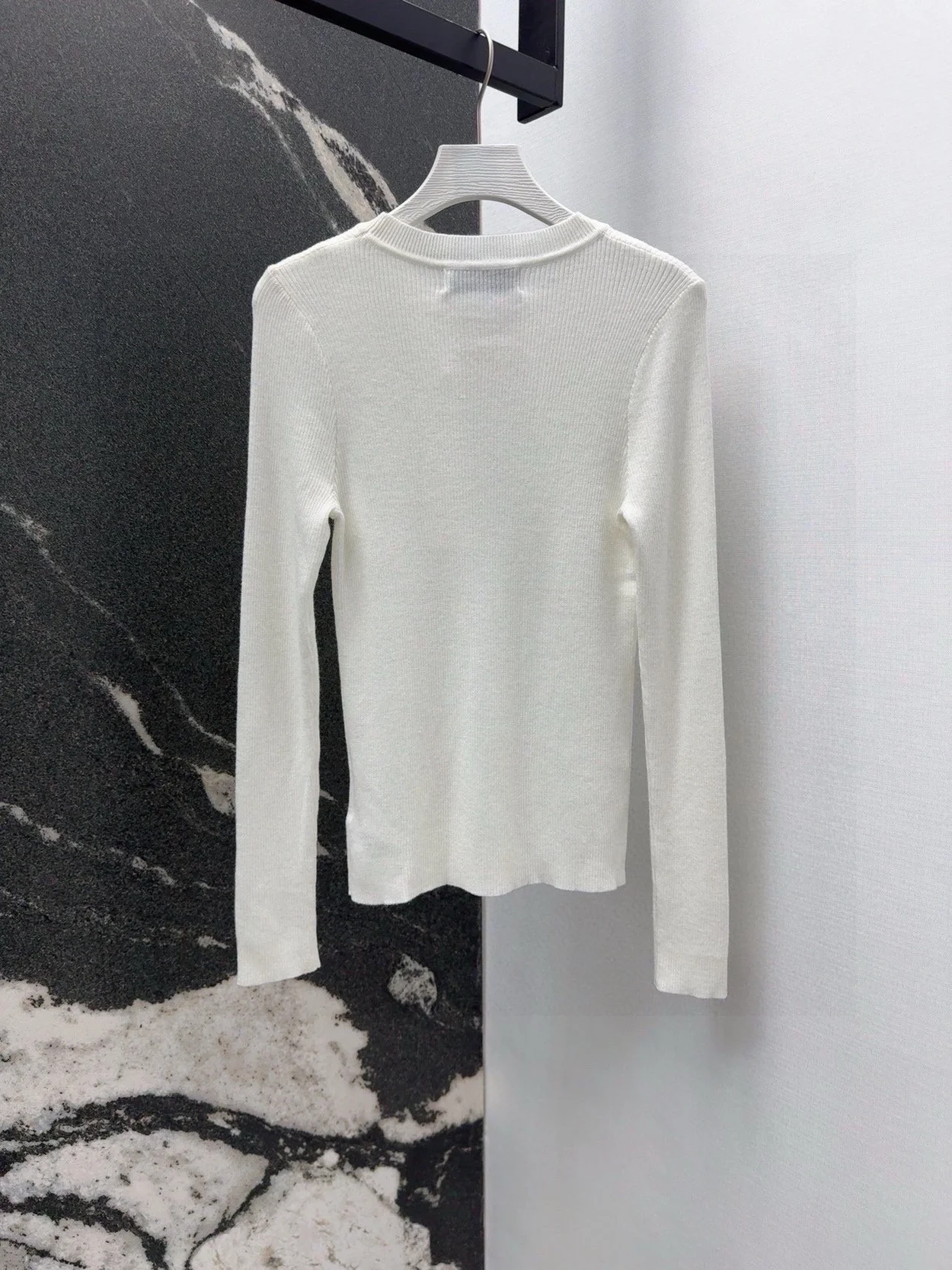 발렌티노 로고 골지 티셔츠 아이보리