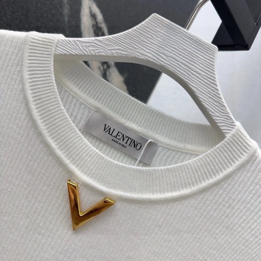 발렌티노 로고 골지 티셔츠 아이보리