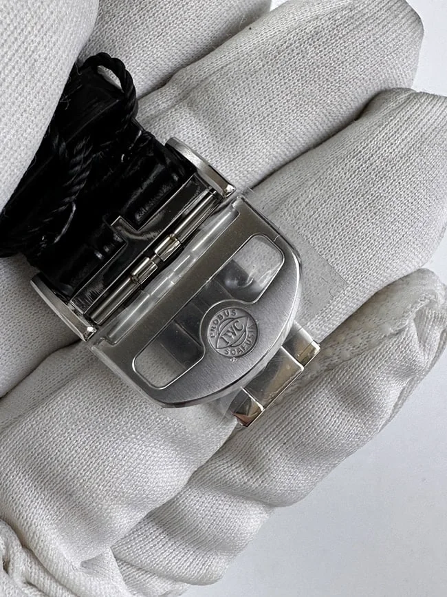 IWC 포르투기저 크로노그래프 그린 다이얼