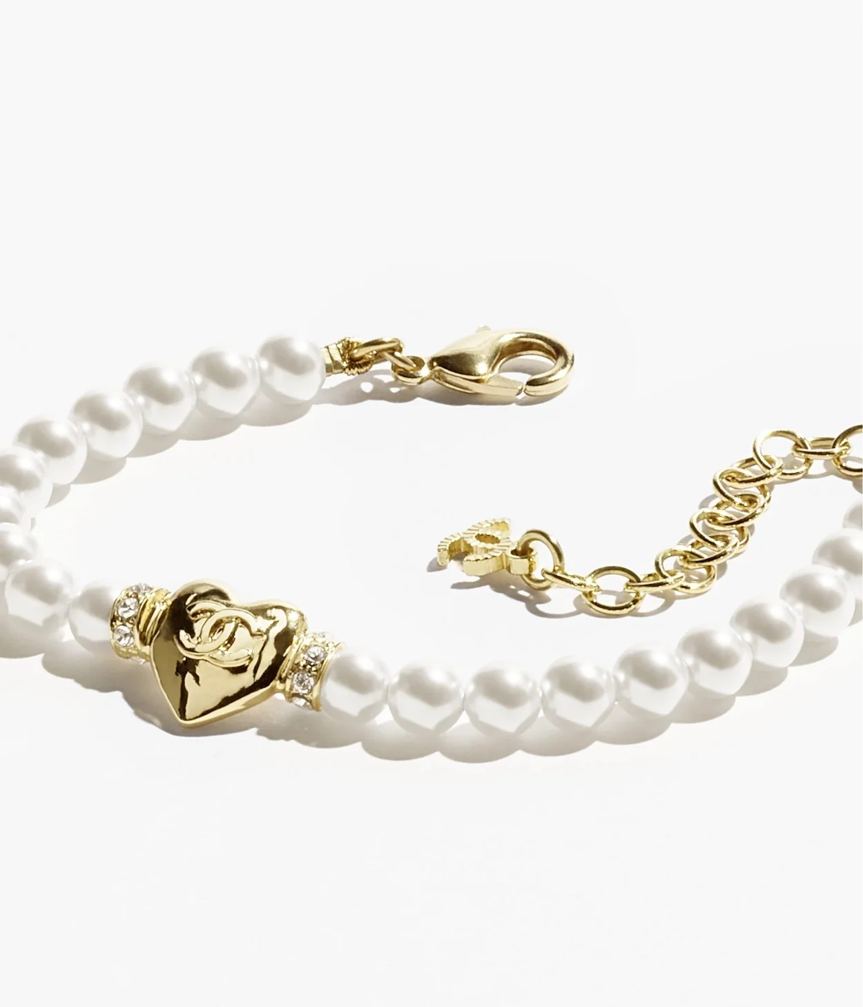 샤넬 메탈 글래스 펄 스트라스 팔찌