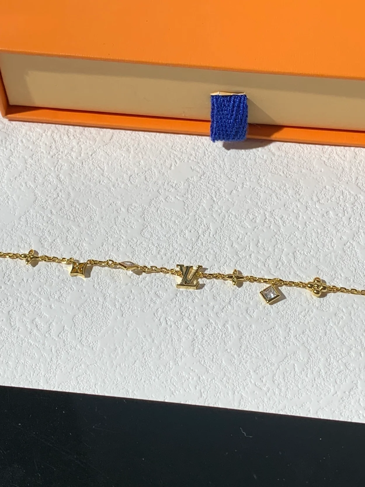 루이비통 인 더 스카이 팔찌 M1040A