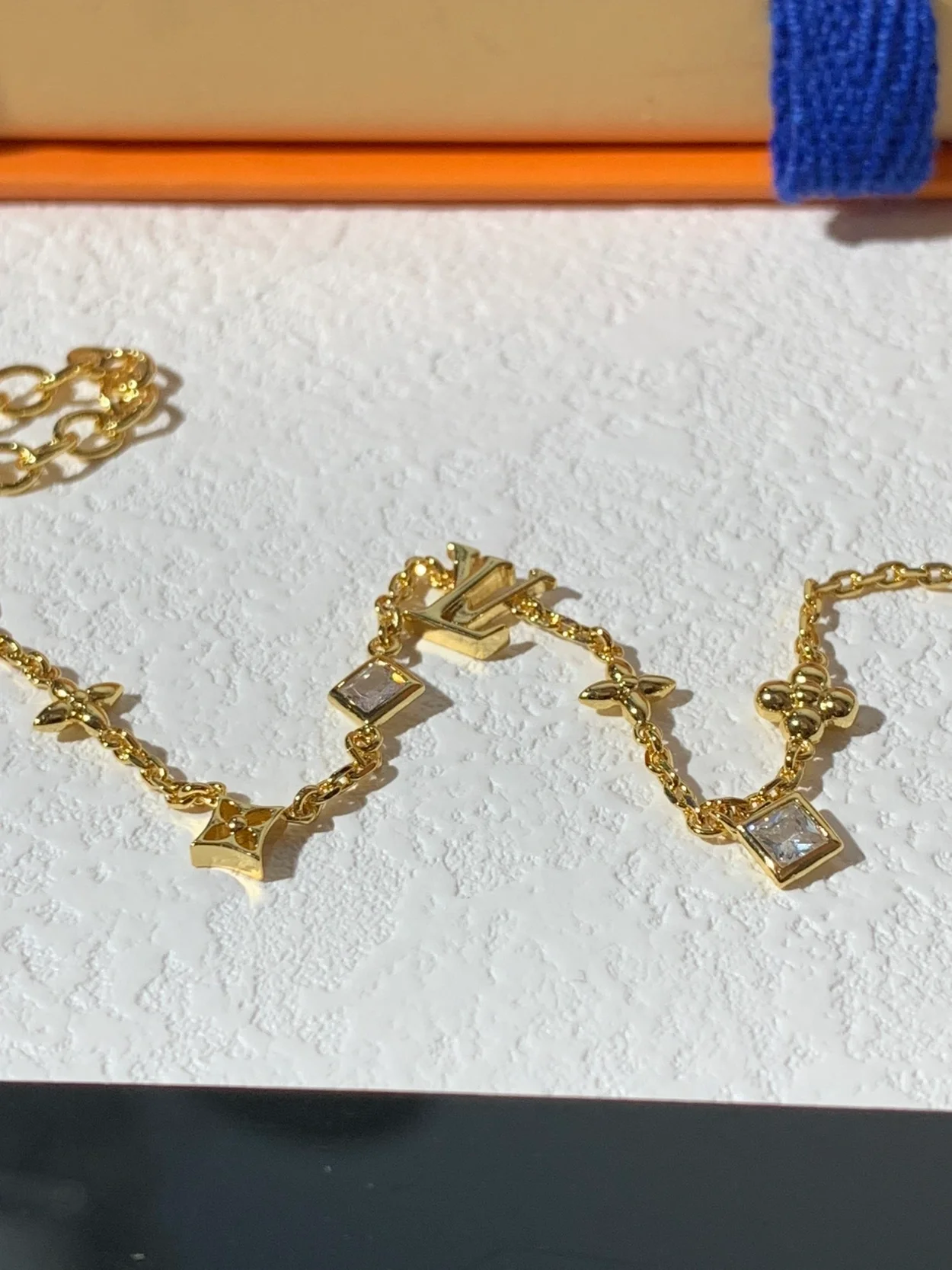 루이비통 인 더 스카이 팔찌 M1040A