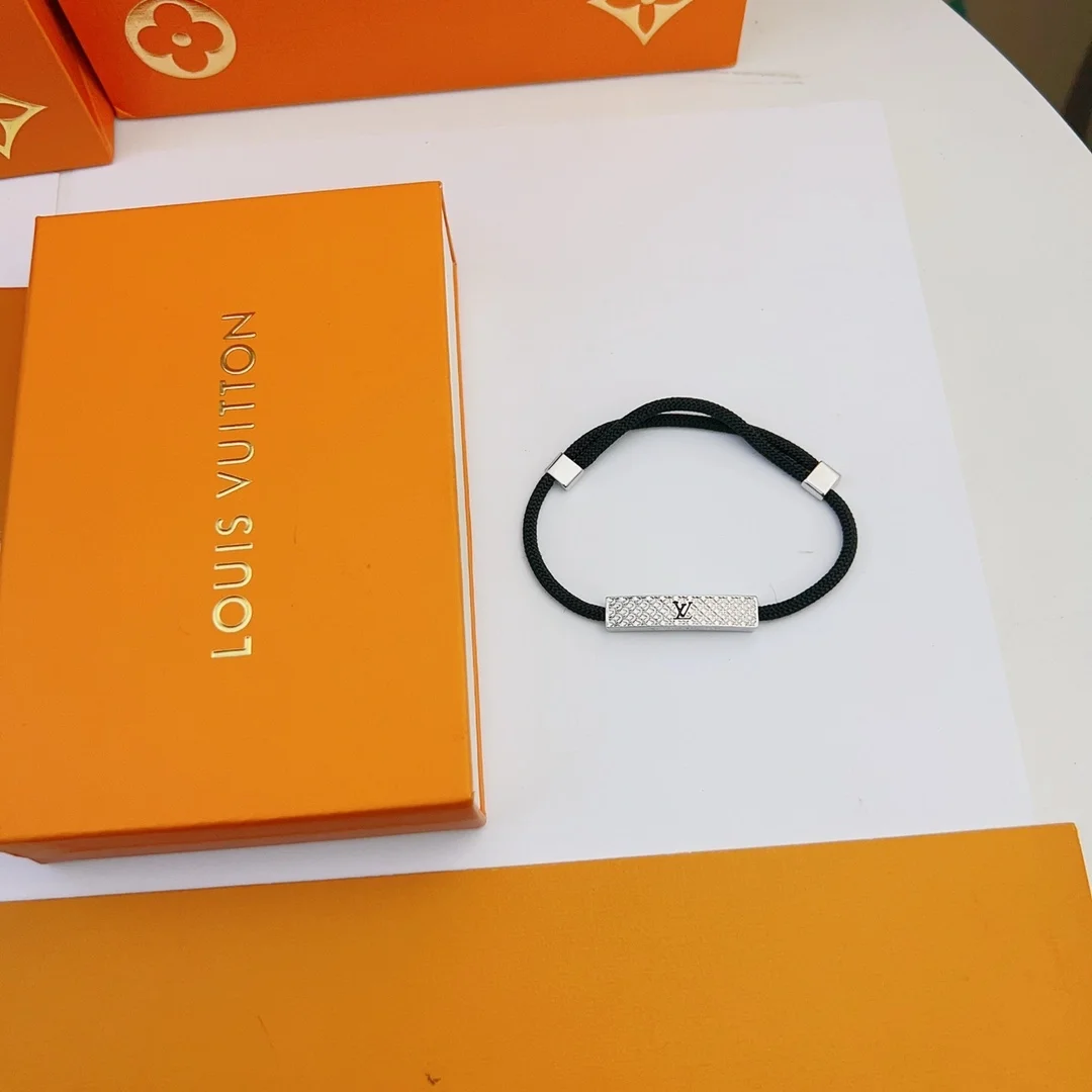 루이비통 샹젤리제 팔찌 M8114Z