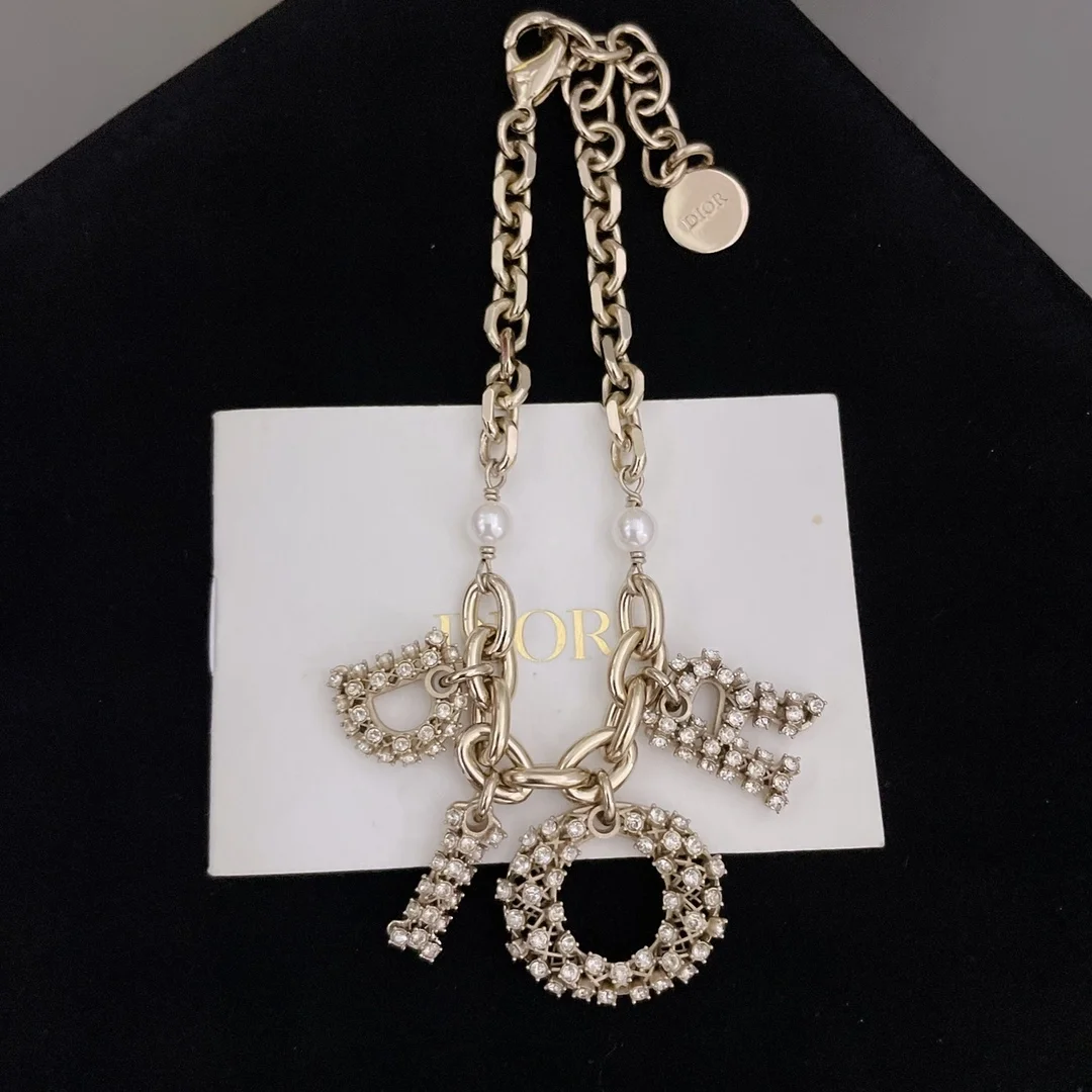 디올 골드 피니쉬 화이트 펄 실버 톤 팔찌