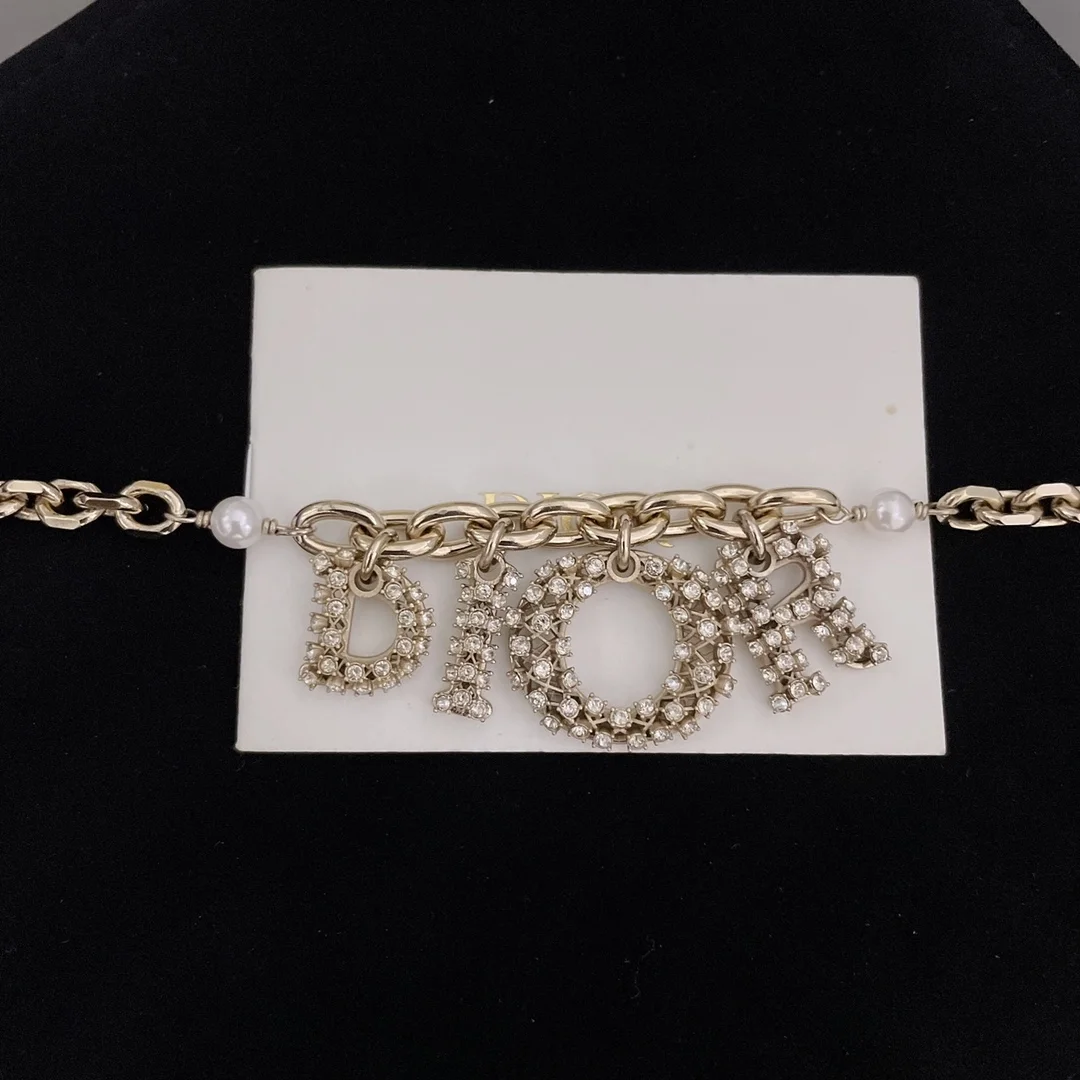 디올 골드 피니쉬 화이트 펄 실버 톤 팔찌