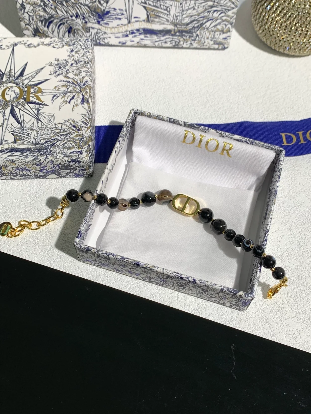 디올 30 몽테뉴 플랙 펄 팔찌