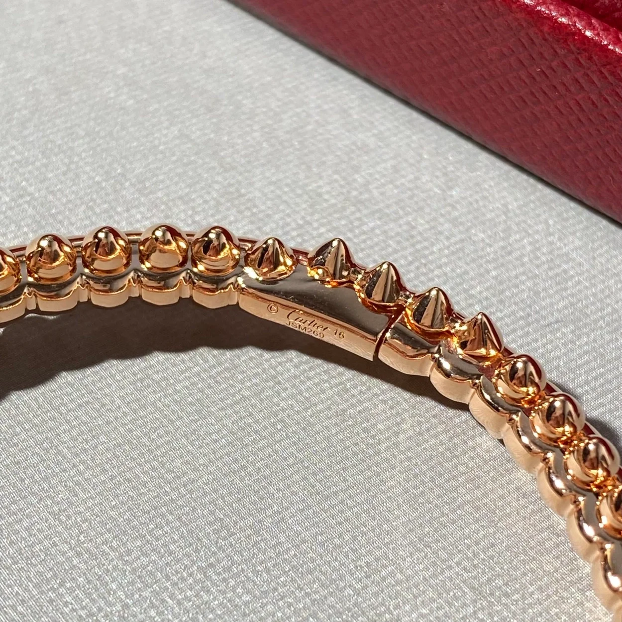 까르띠에 클래쉬 드 핑크 골드 팔찌 B6065117