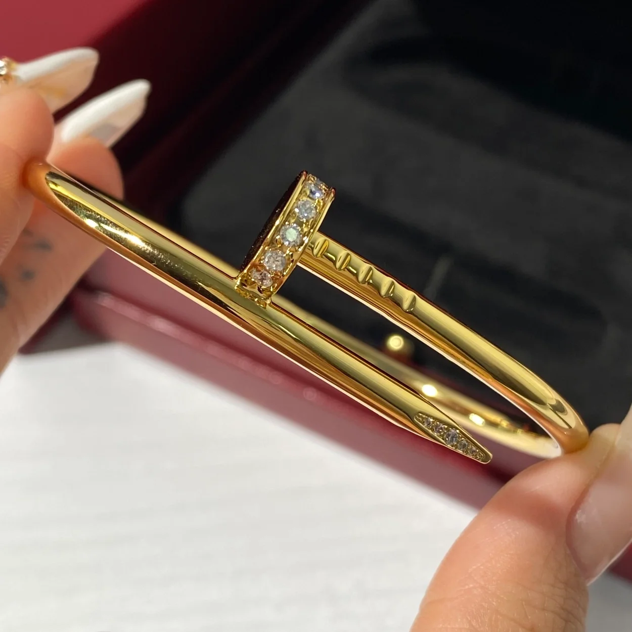 까르띠에 저스트 앵 끌루 옐로우 골드 팔찌 B6066117