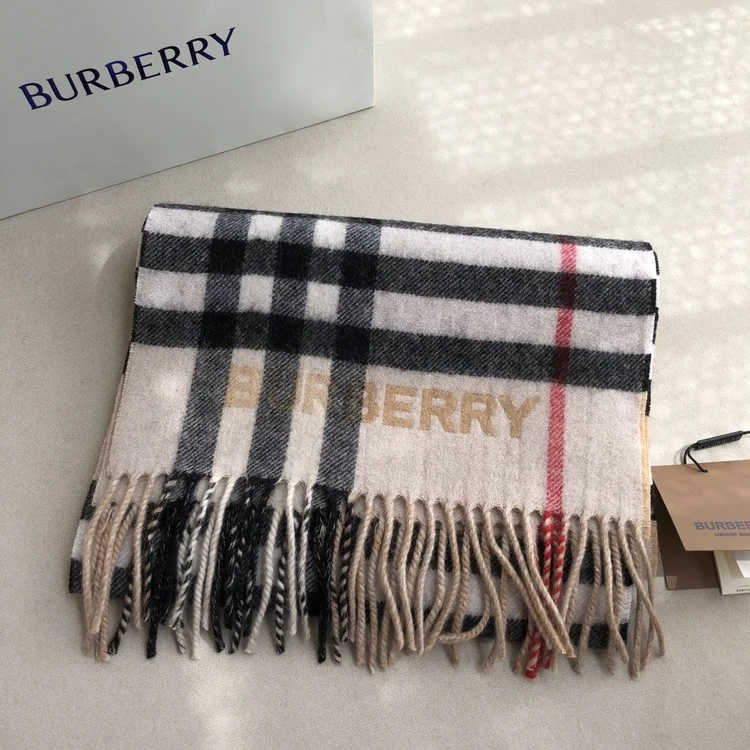 버버리 캐시미어 100% 로고 머플러