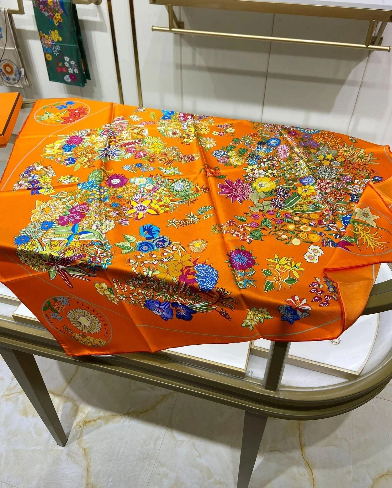 에르메스 플랑플뢰르 90 오렌지 스카프