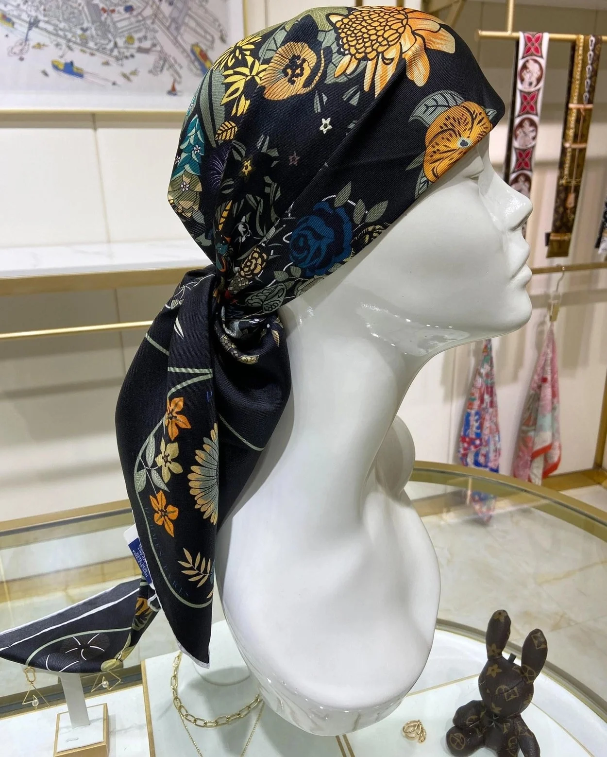 에르메스 플랑플뢰르 90 블랙 스카프