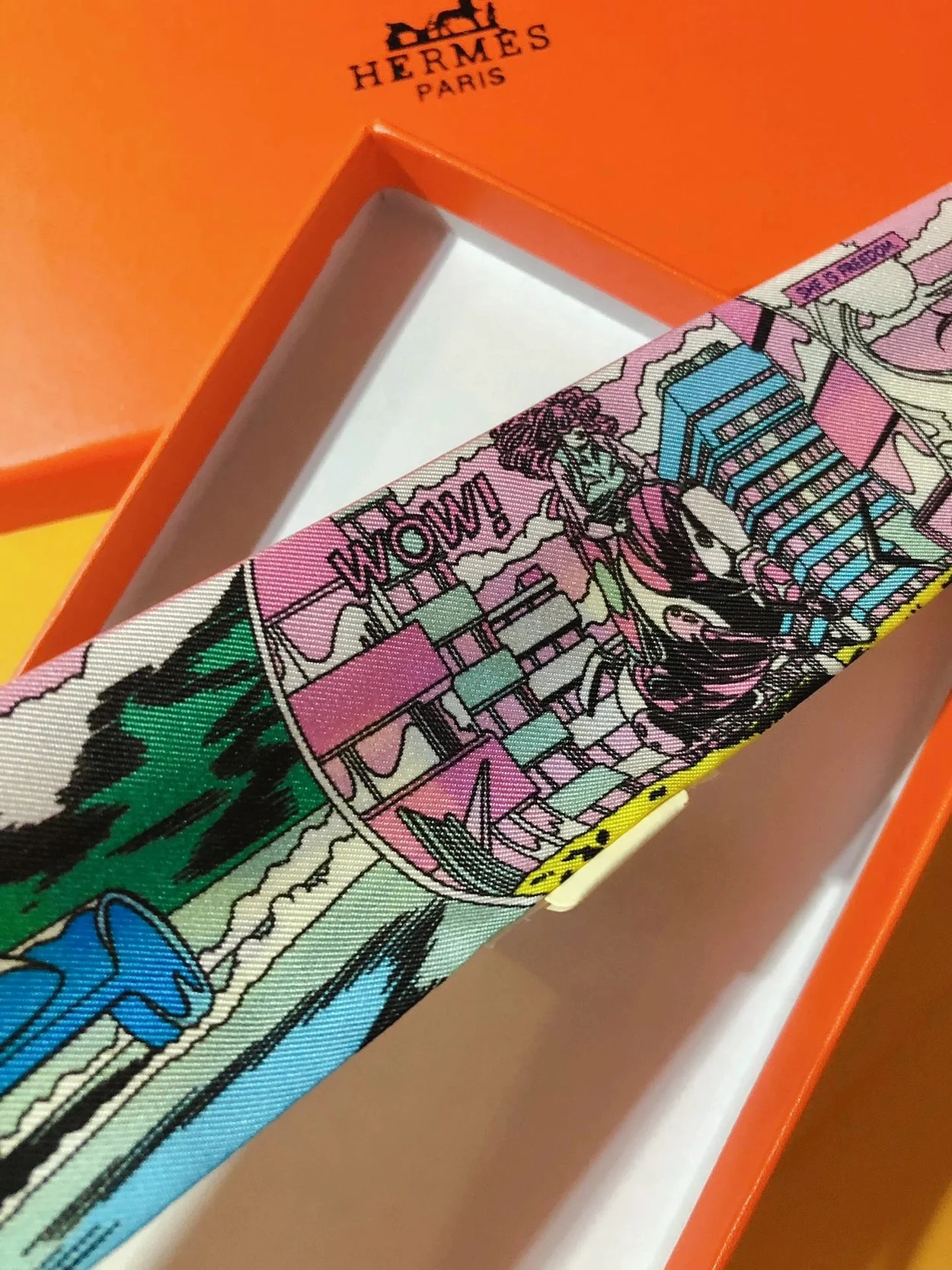 에르메스 WOW 트윌리 핑크