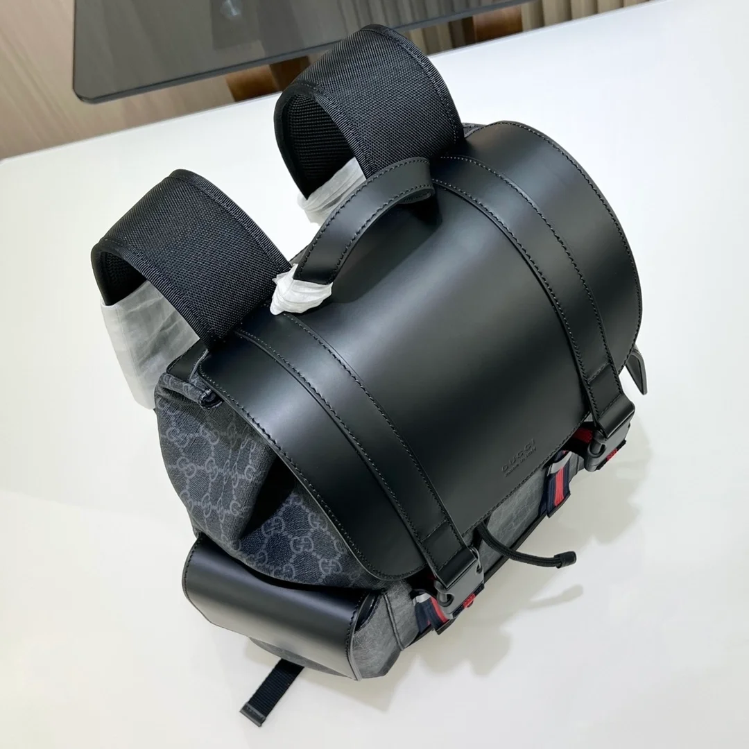 구찌 소프트 GG 슈프림 백팩