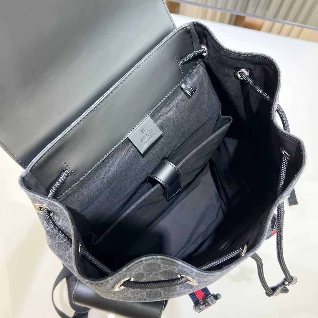 구찌 소프트 GG 슈프림 백팩