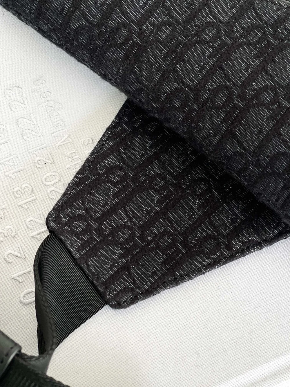 디올 새들백 블랙 오블리크 자카드