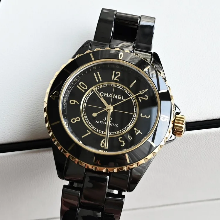 샤넬 J12세라믹 금장 블랙 33mm
