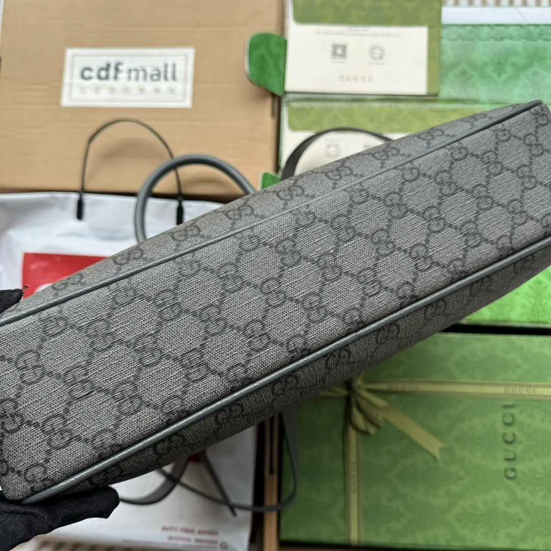 구찌 오피디아 미디엄 GG 브리프케이스