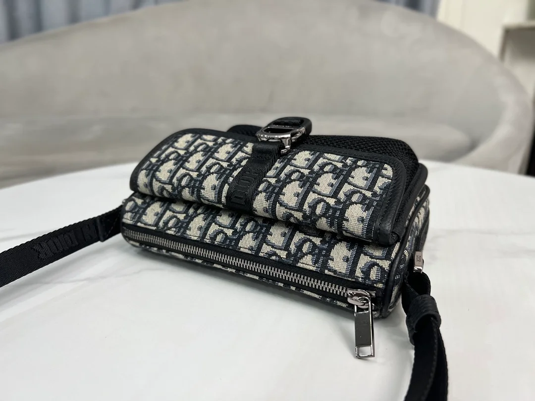 디올 오블리크 8 미니 메신저 백