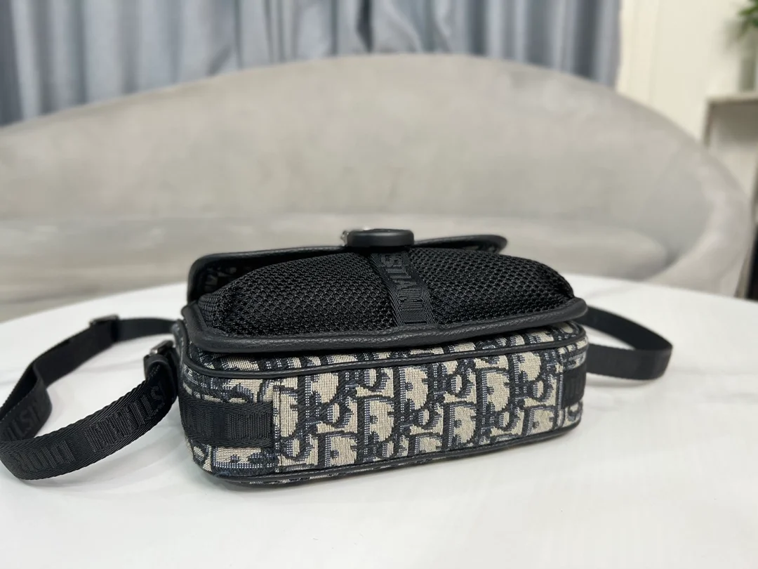 디올 오블리크 8 미니 메신저 백