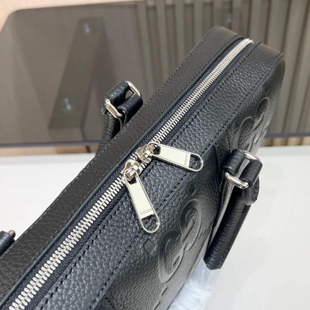 구찌 블랙 레더 점보 GG 브리프케이스