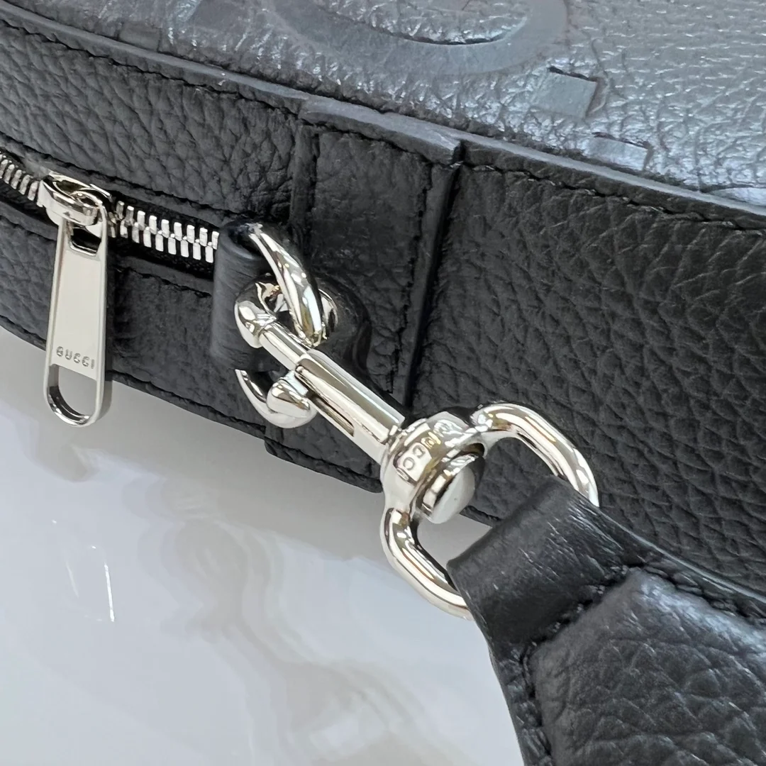 구찌 블랙 레더 점보 GG 브리프케이스