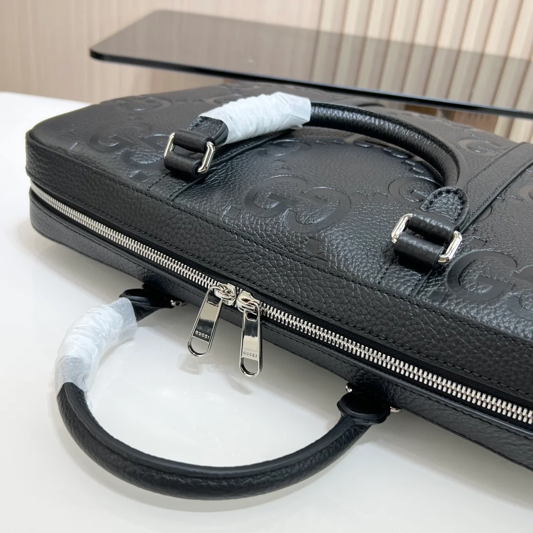 구찌 블랙 레더 점보 GG 브리프케이스