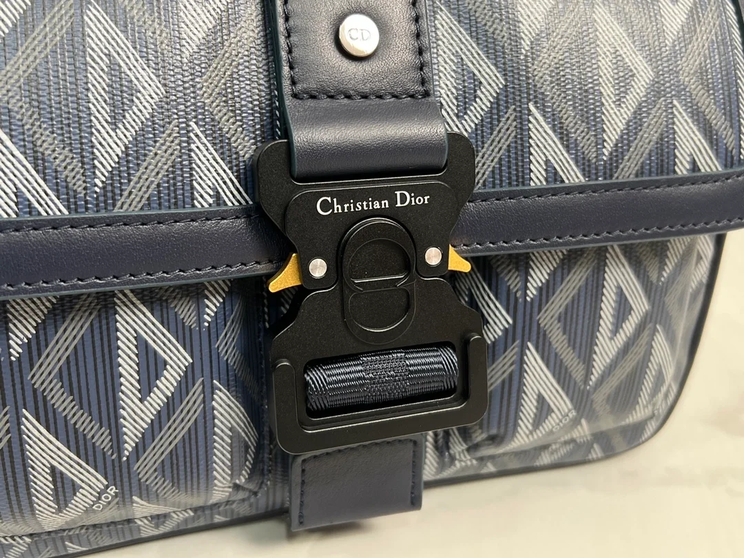 디올 다이아몬드 캔버스 메신저 백 네이비