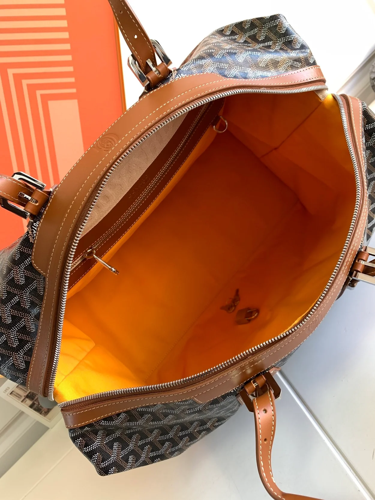 고야드 볼링 45 백 탄