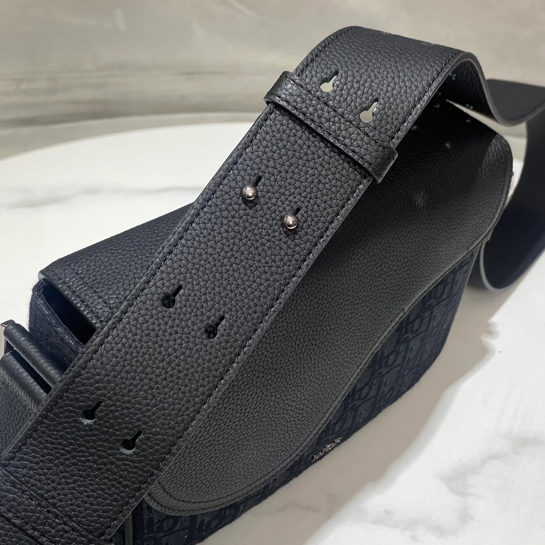 디올 새들 미니 메신저 백 블랙