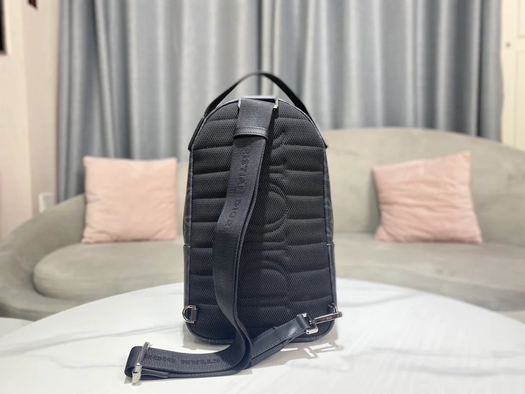 디올 라이더 미니 슬링 백 블랙