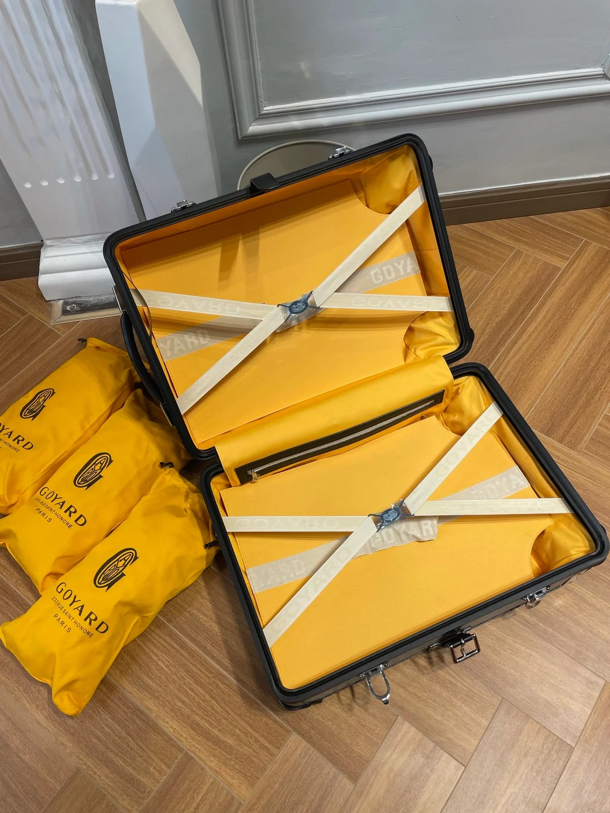 고야드 부흐제 트롤리 PM 블랙