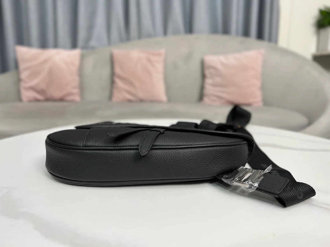 디올 BY ERL 새들 백