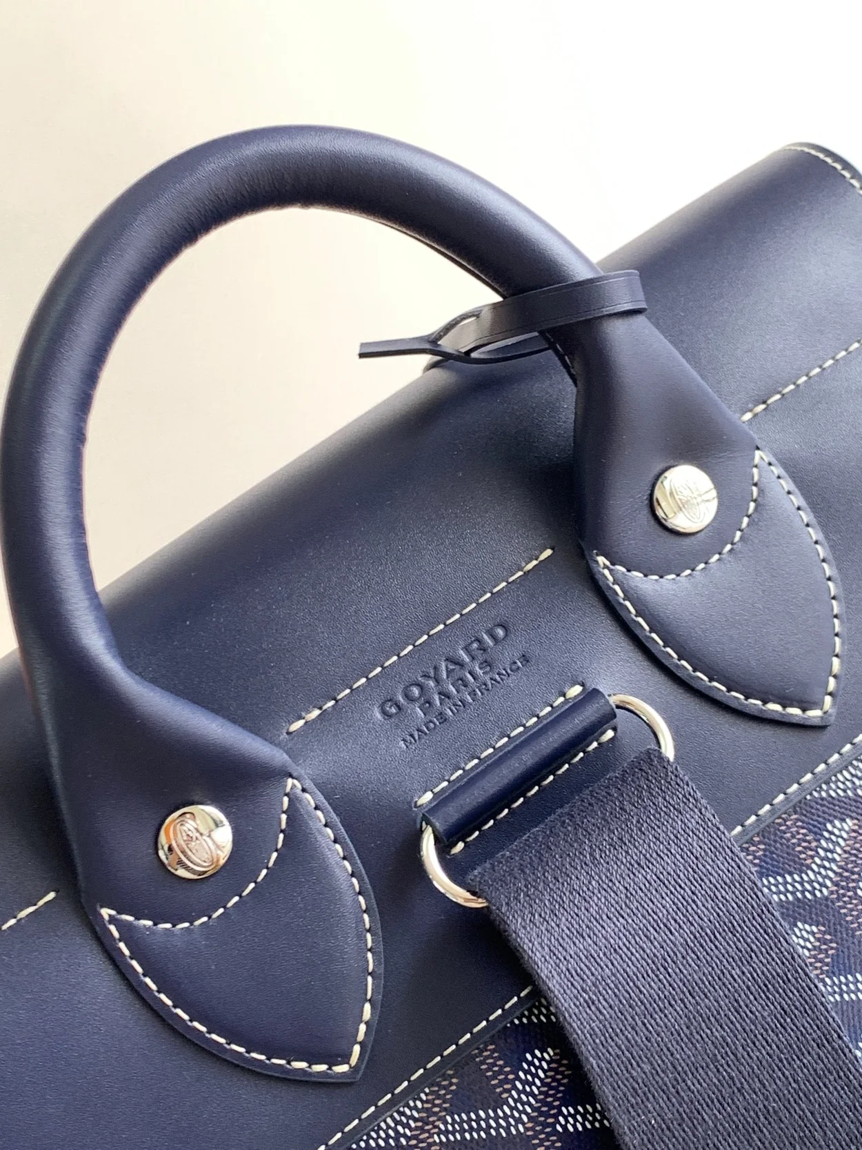 고야드 알파인 MM 백팩 네이비