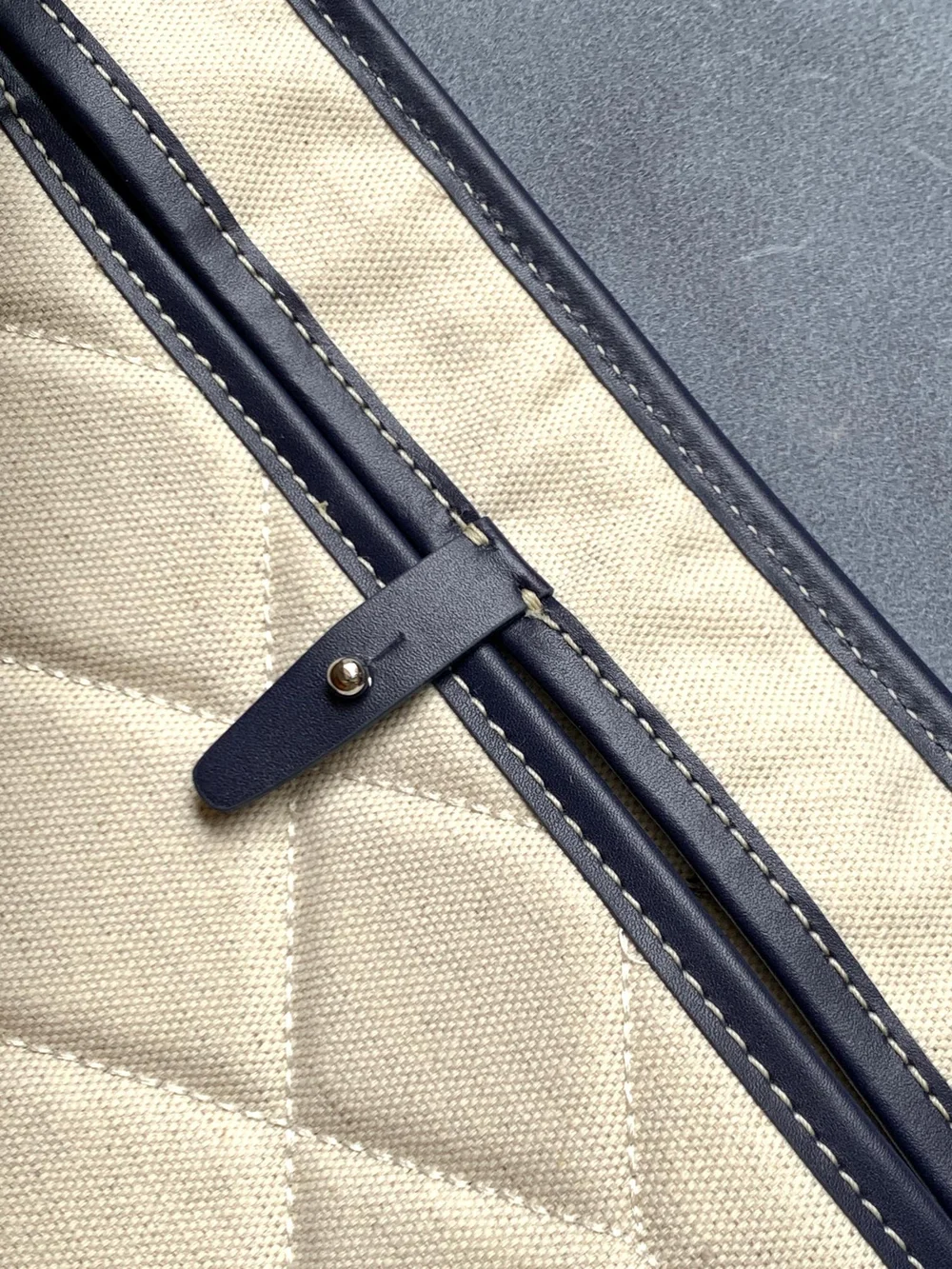 고야드 알파인 MM 백팩 네이비