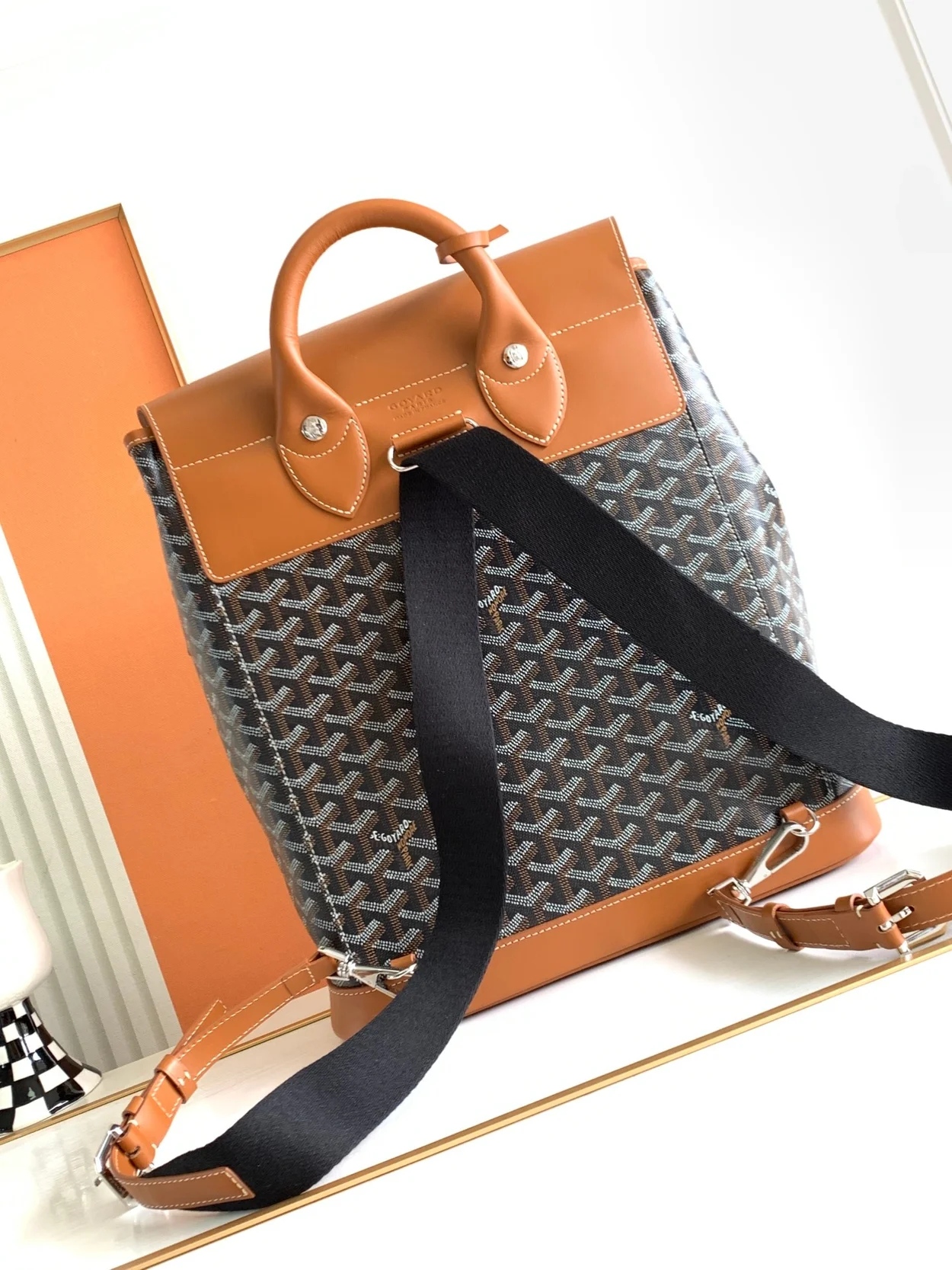 고야드 알파인 MM 백팩 탄