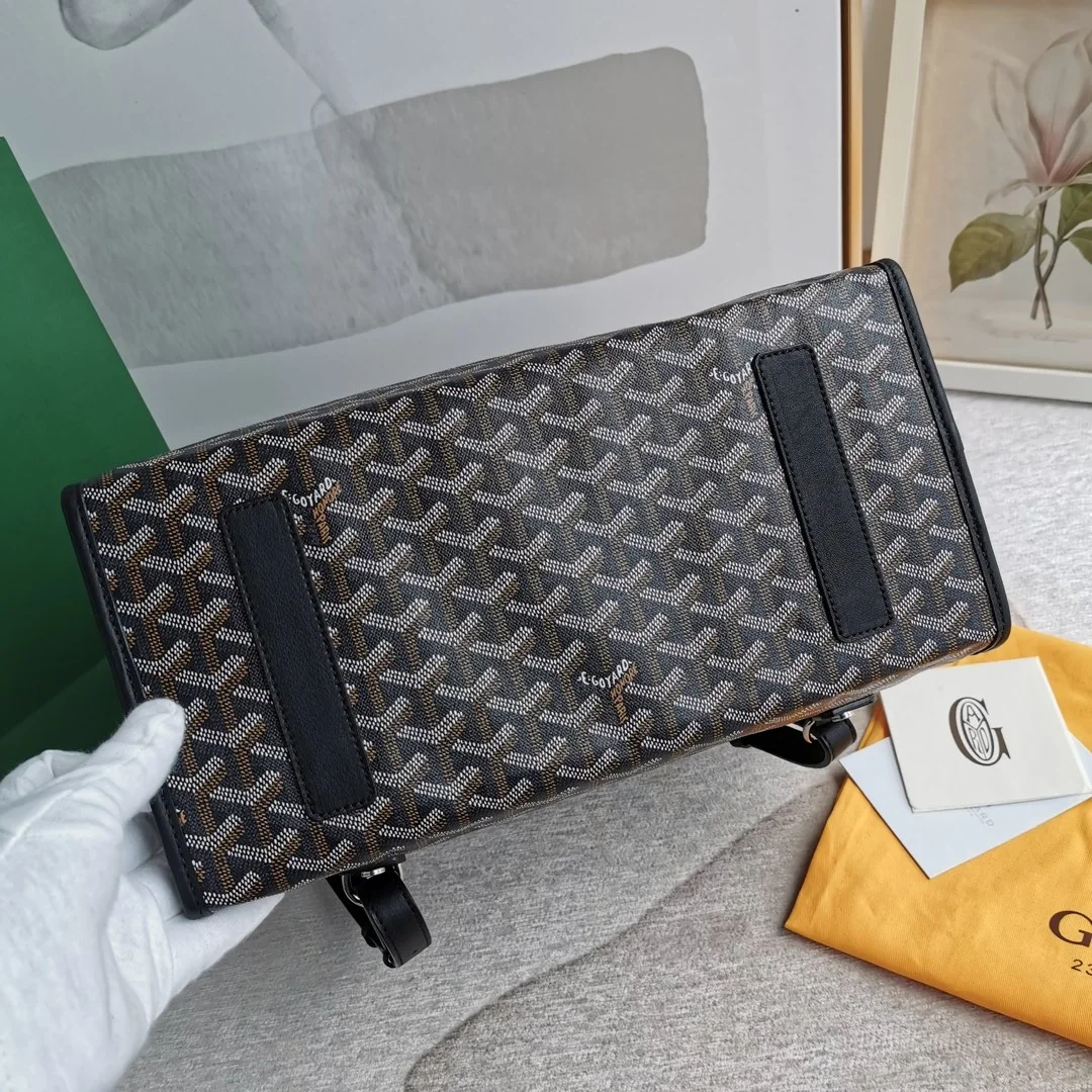 고야드 생레제르 백팩 블랙