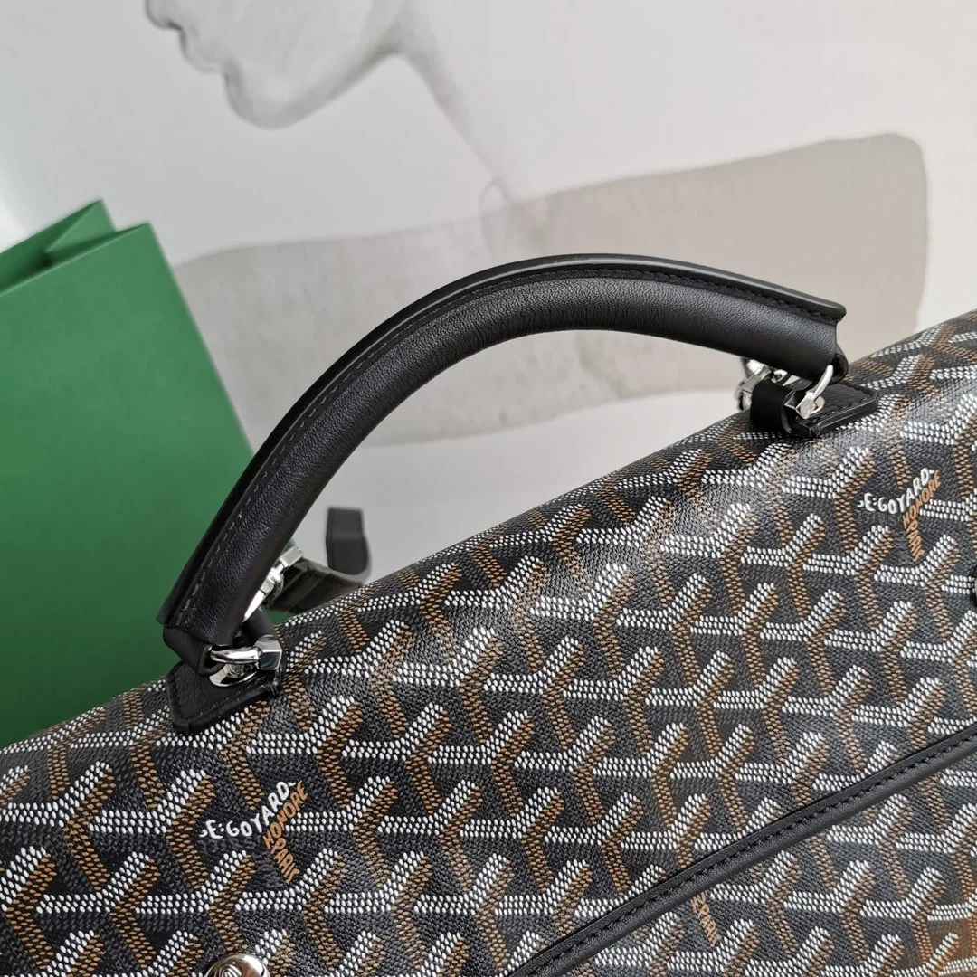 고야드 생레제르 백팩 블랙